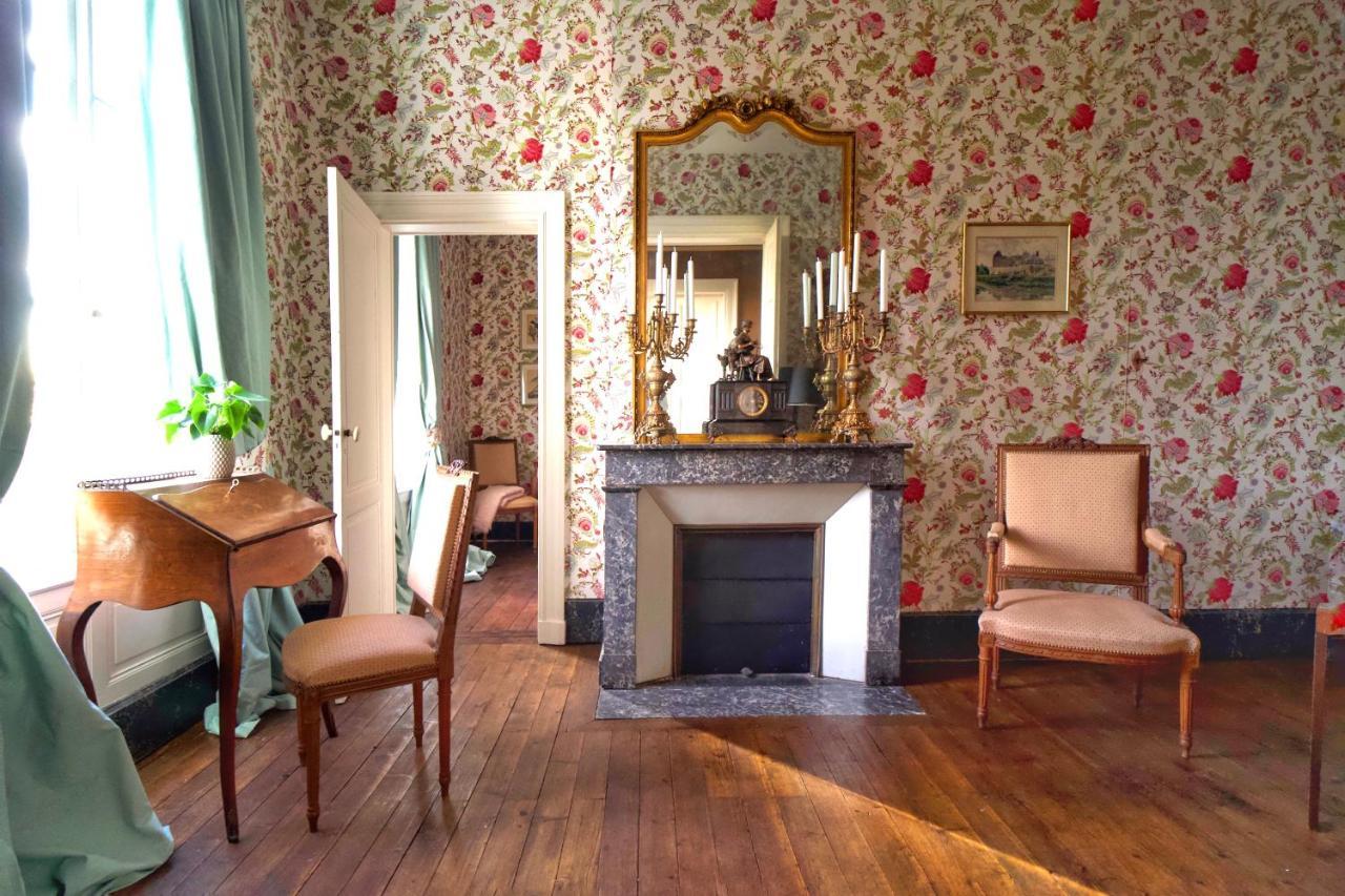 Manoir De La Salle Du Roc Bourré 外观 照片